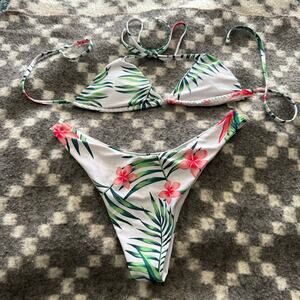 Cupshie Size Large Top Tropical Cheeky Bottom Spaghetti Bikini Top Vacation